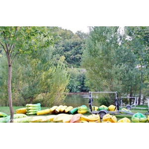 Canoês au bord du Tarn