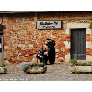 La Commune ( Sculpture )