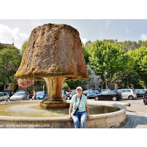 La Commune ( Fontaine )