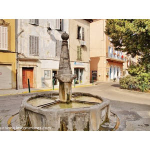 La Commune ( Fontaine )