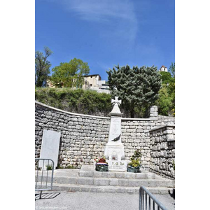 le monument aux morts