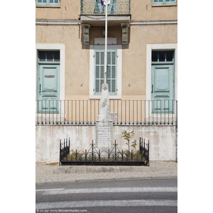 le monument aux morts 