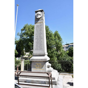 le monument aux morts