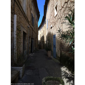 Rue de Lourmarin