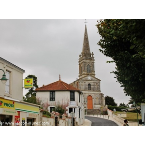 Le Village et son église