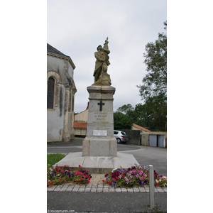 le monument aux morts