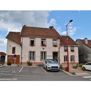 Commune de LA CHAPELLE DEVANT BRUYER