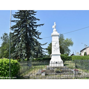 le monument aux morts