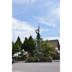 le monument aux morts