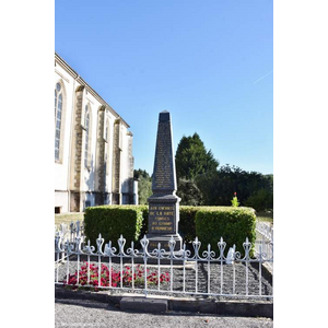 le monument aux morts