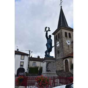 le monument aux morts