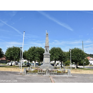 le monument aux morts