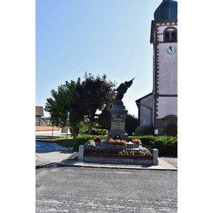 le monument aux morts