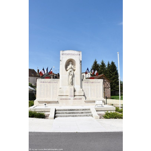 le Monument Aux Morts