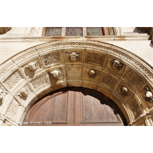 L église Saint-Pierre ( Détail )